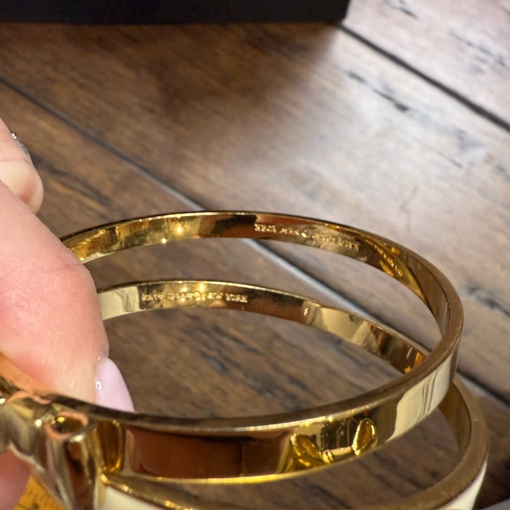 Kate Spade Gold and Cream Bow Bangles 2 stacking bracelets - Picture 5 of 5